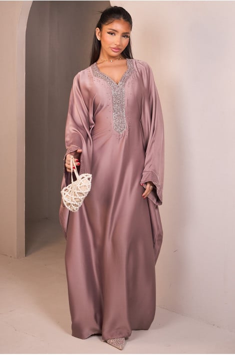 Abaya mauve satinée à perles sur le col