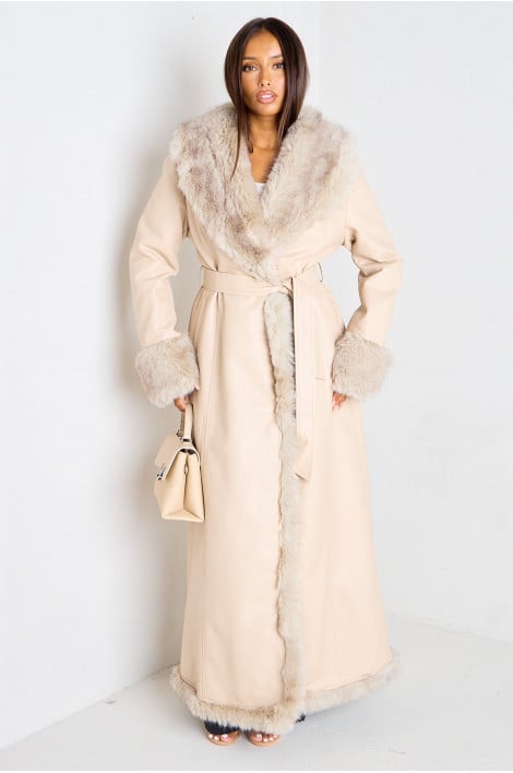 Manteau long beige en simili-cuir doublé fausse fourrure