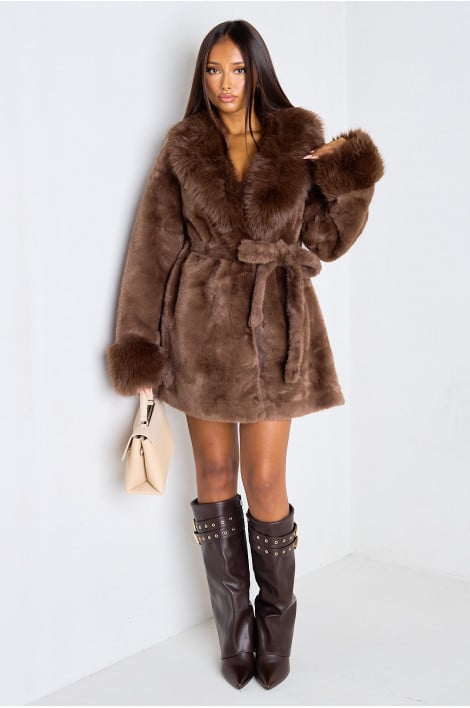 Manteau mi-long marron à fausse fourrure