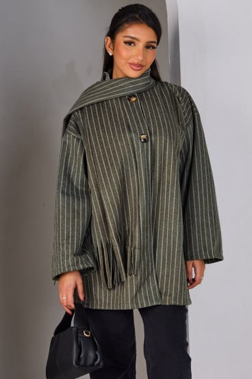 Poncho kaki avec écharpe intégrée à rayures