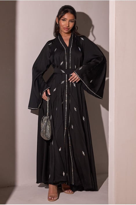 Abaya ceinturée et satinée a strass en losange noir + voile