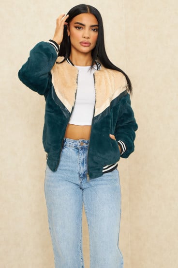 Blouson en fourrure bleu et beige
