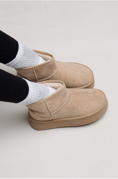 Bottine beige chausson en velours compensé montant