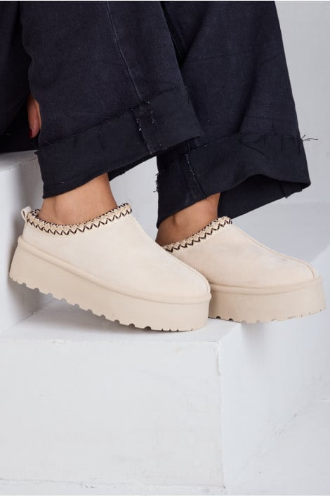 Bottines chaussons en velours compensés beige