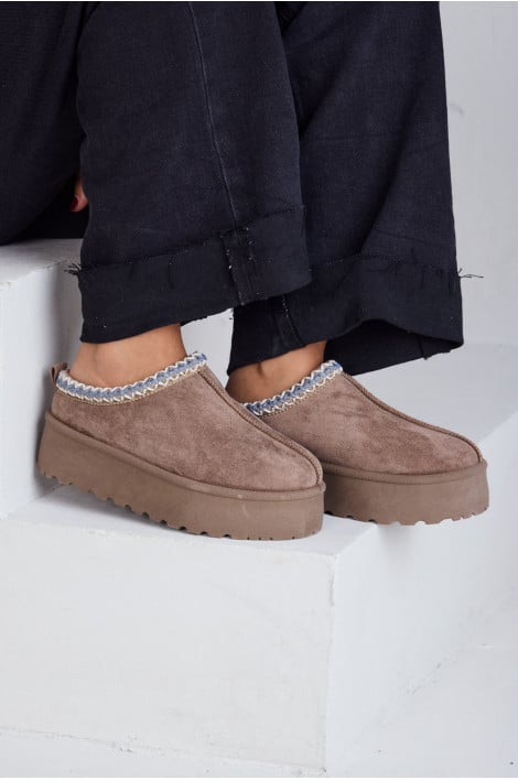 Bottines chaussons en velours compensés taupe