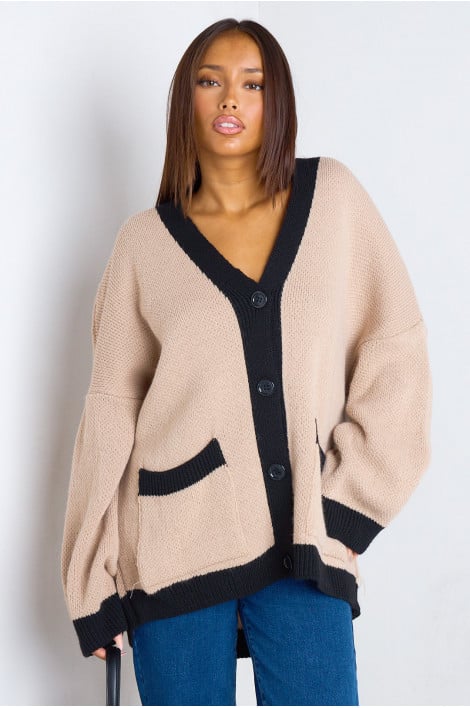 Gilet en maille épaisse beige à col noir