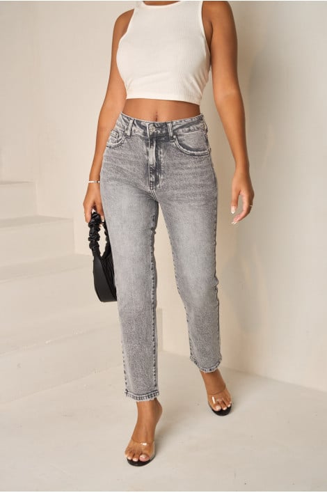 Jean gris foncé coupe mom effiloché