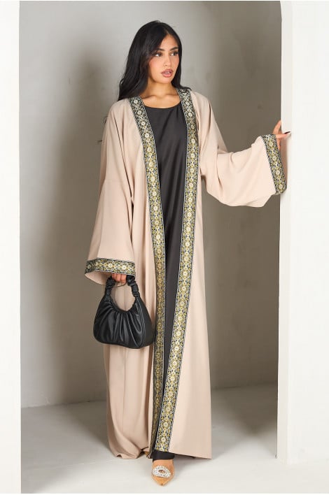 Kimono beige à bandes avec motif baroque