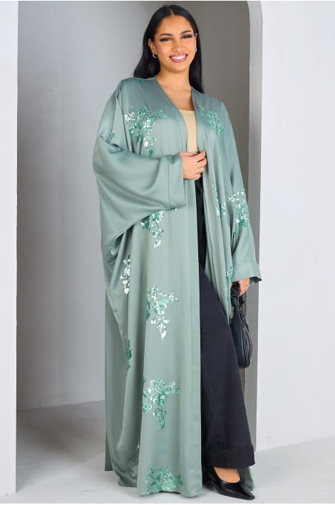 Kimono satiné turquoise à sequins en forme de fleurs