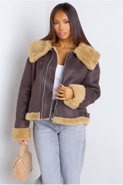 Manteau aviateur court marron doublé en fausse fourrure