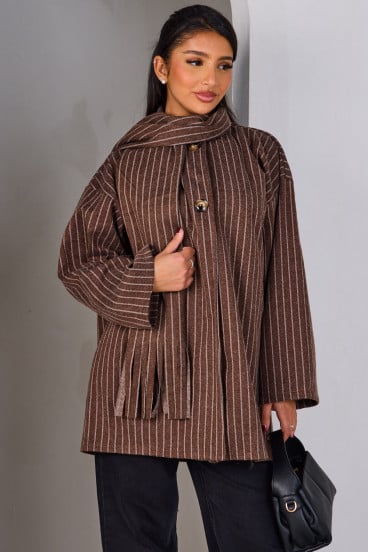 Poncho marron avec écharpe intégrée à rayures