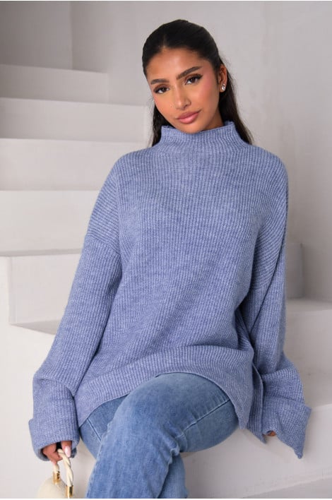 Pull bleu en maille côtelée texturée