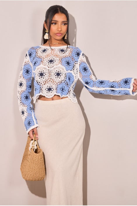 Pull en crochet bleu motif circulaires