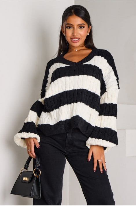 Pull noir à rayures