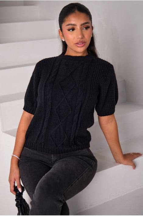 Pull noir en laine à relief
