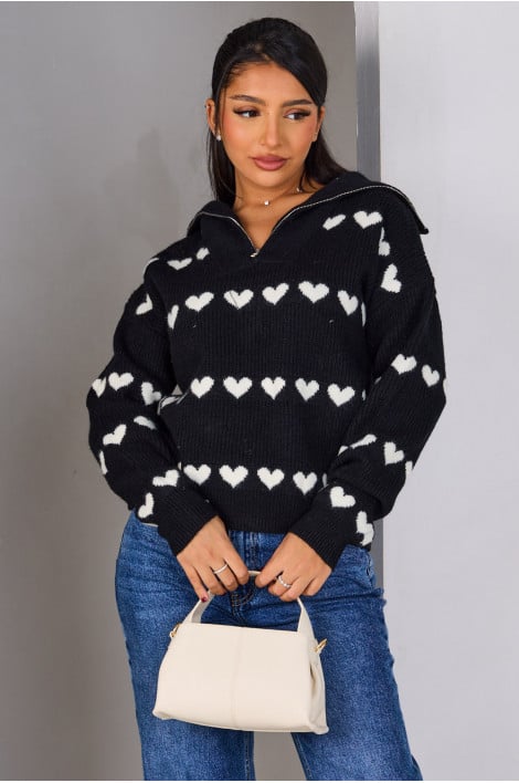 Pull noir zippé sur le col à imprimé cœur