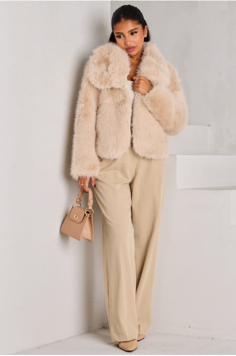 Veste beige à fourrure