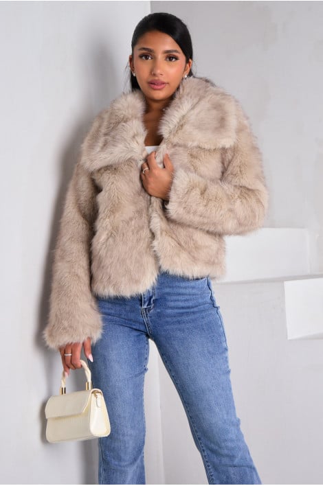 Veste taupe et beige à fourrure